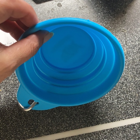 Collapsible dog travel bowl keychain pet - Picture 15 of 17